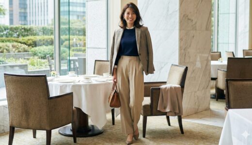【2026最新】ホテルランチはユニクロで余裕！恥をかかない「高見え」正解コーデ術