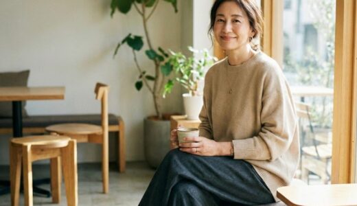 脱・おばさん！50代ユニクロファッションは「色とサイズ」で激変。痛くない着こなし