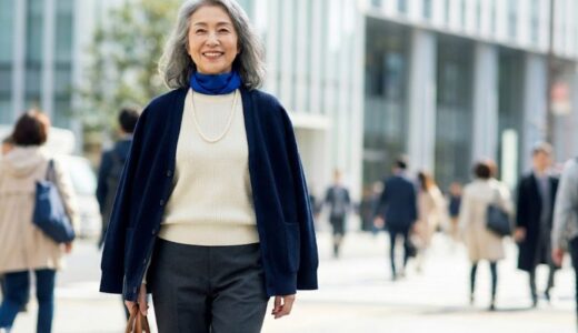 【60代】ユニクロで脱・痛い服！品よく若見えする「3つの神アイテム」